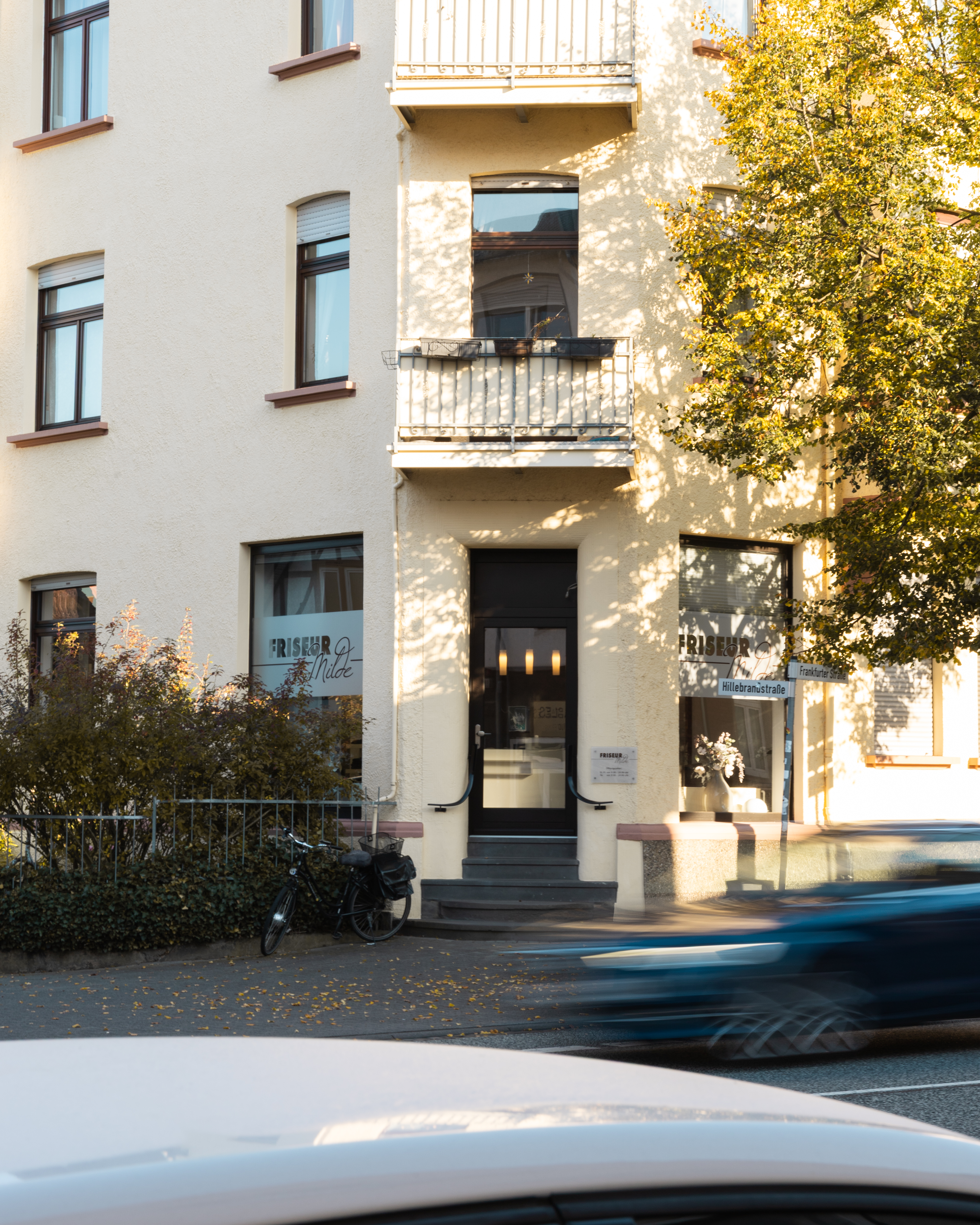 Salon Außenansicht